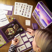 Lade das Bild in den Galerie-Viewer, Witchbound