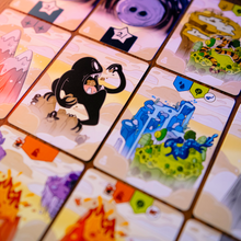 Lade das Bild in den Galerie-Viewer, Strange World above the Clouds
