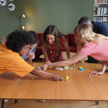 Lade das Bild in den Galerie-Viewer, Task Team
